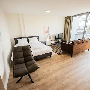Hendrikkade Apartahotel